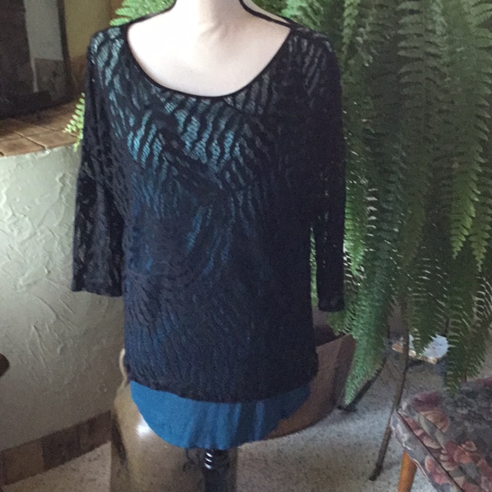 EUC eci New York Lace Top
